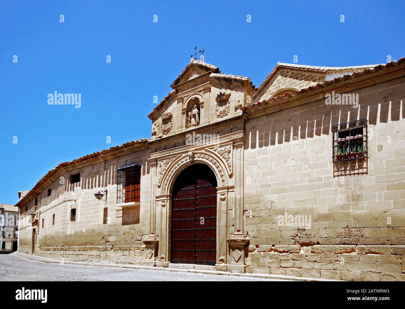 Vue sur le couvent de Santa Clara (XIIIe - XVIIIe siècles), Ubeda, Andalousie, Espagne. Banque D'Images