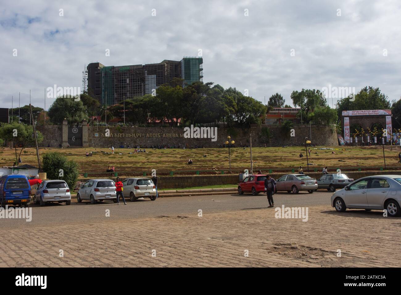 Addis-Abeba, Ethiopie - Nov 2018: Grande exposition éthiopienne à la place Meskel. La grande course éthiopienne est le plus grand événement de course en Afrique Banque D'Images