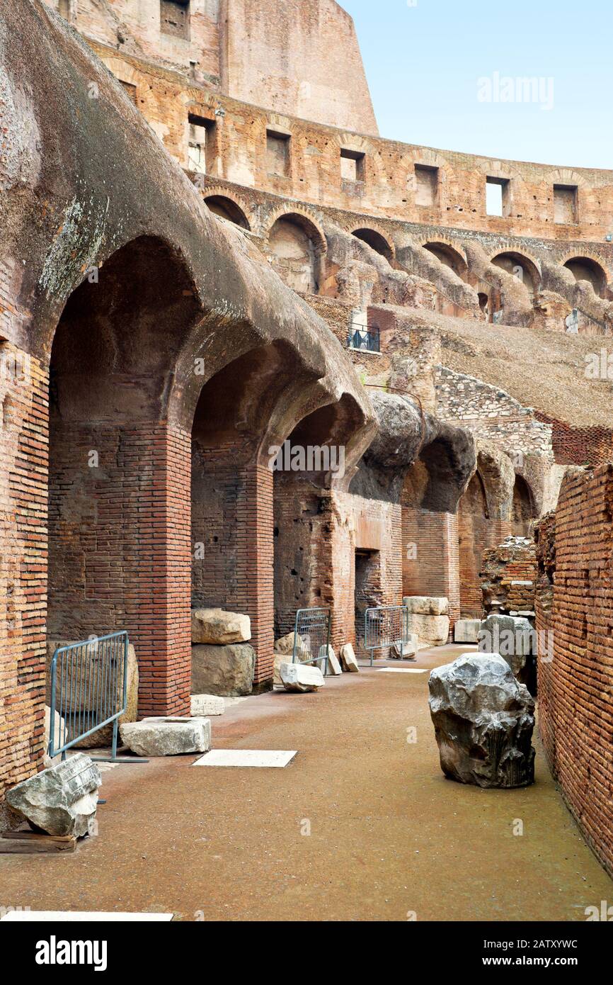 L'intérieur du Colisée à Rome Banque D'Images