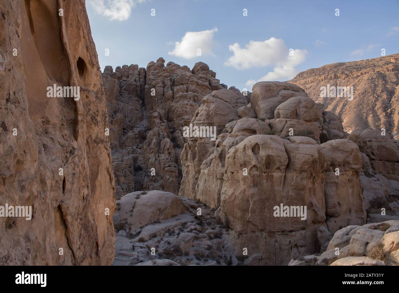 Le château d'Al-Sila est situé au sud du gouvernorat d'Al-Tafilah, en Jordanie, à environ 16 km, et il est situé près du village de Silaa. Le château conta Banque D'Images