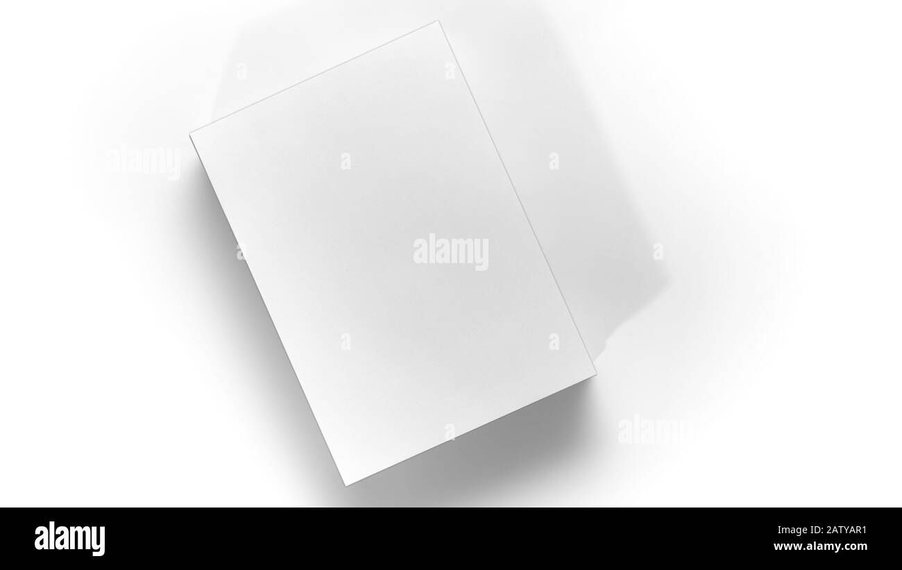 Pile de papier blanc de bureau sur fond clair, vue de dessus, place pour le texte. Banque D'Images