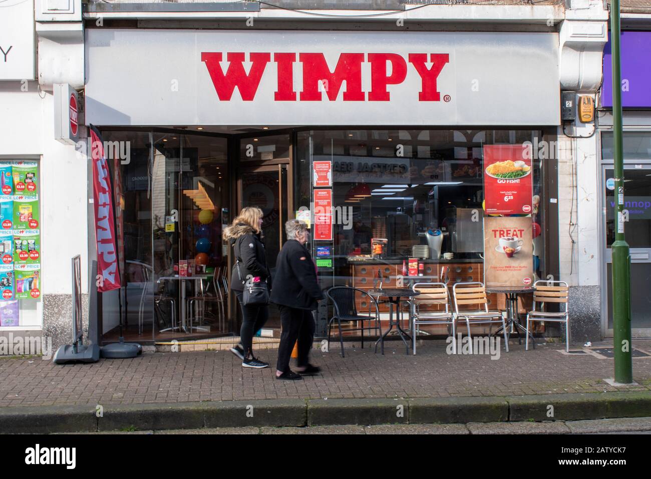 Littlehampton, West Sussex, Royaume-Uni, 05 Février 2020. Wimpy Restaurant appartenant À Des marques Célèbres en Afrique du Sud, dans la rue principale. Banque D'Images