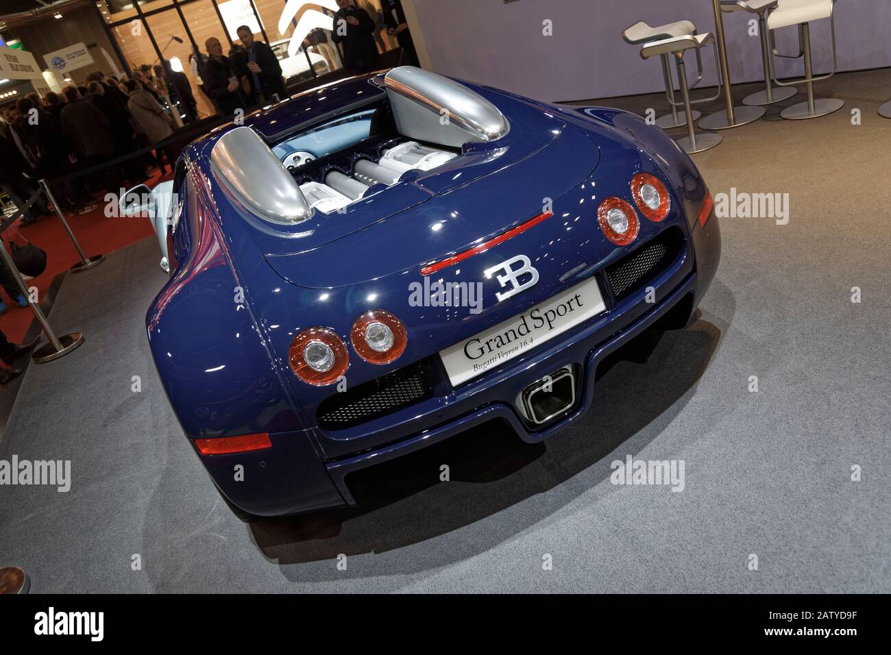 Paris, France. 4 février 2020. Bugatti Veyron 16.4 Grand Sport le salon  Retromobile ouvre ses portes du 5 au 9 février 2020 à PARIS-EXPO Photo  Stock - Alamy