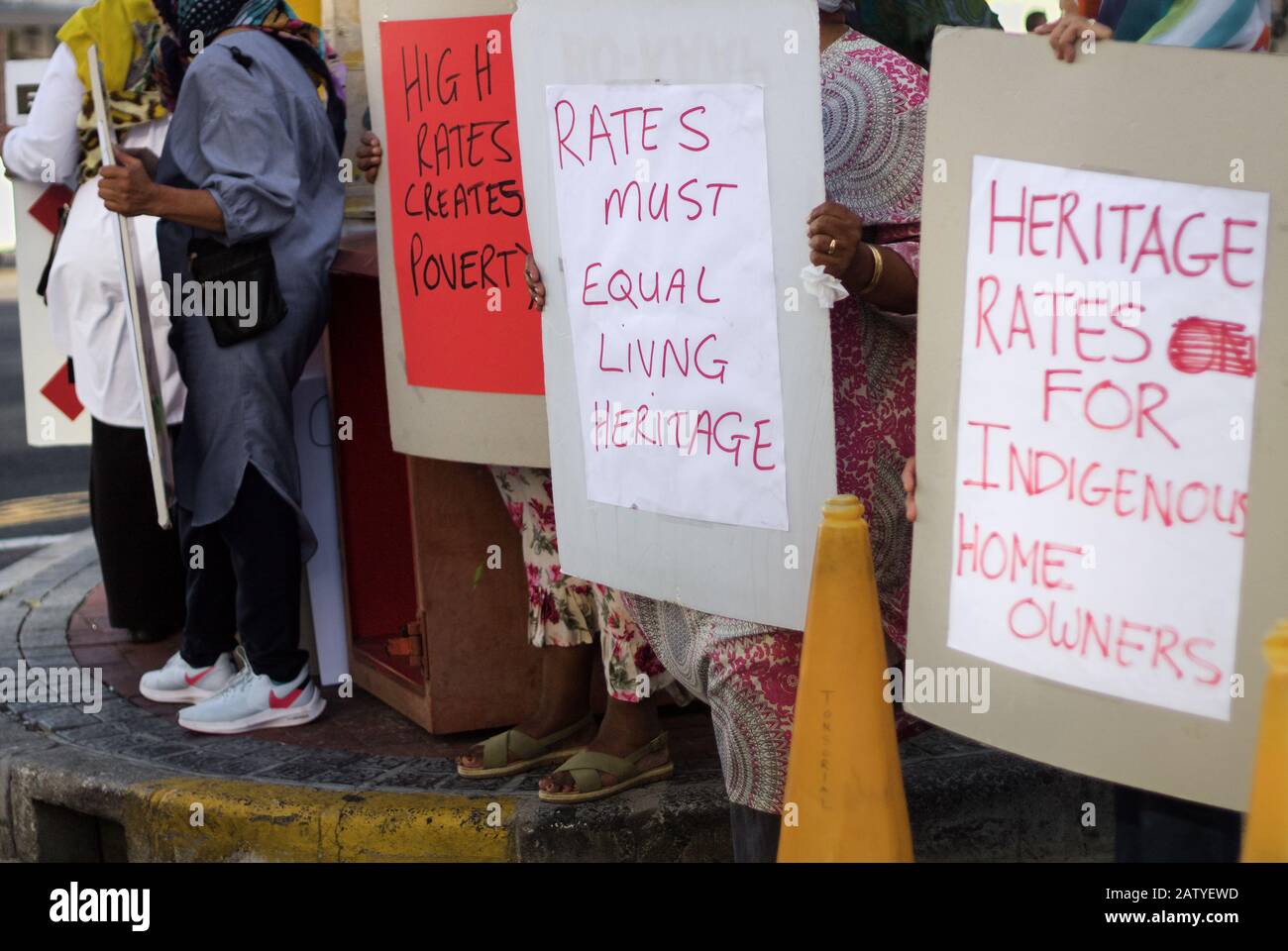 BOO-KAAP, LE CAP, 18. Jan 2020, les résidents de la rue Wale continuent de protester pacifiquement contre la gentarification à Boo-Kaap en raison de la hausse des taux Banque D'Images