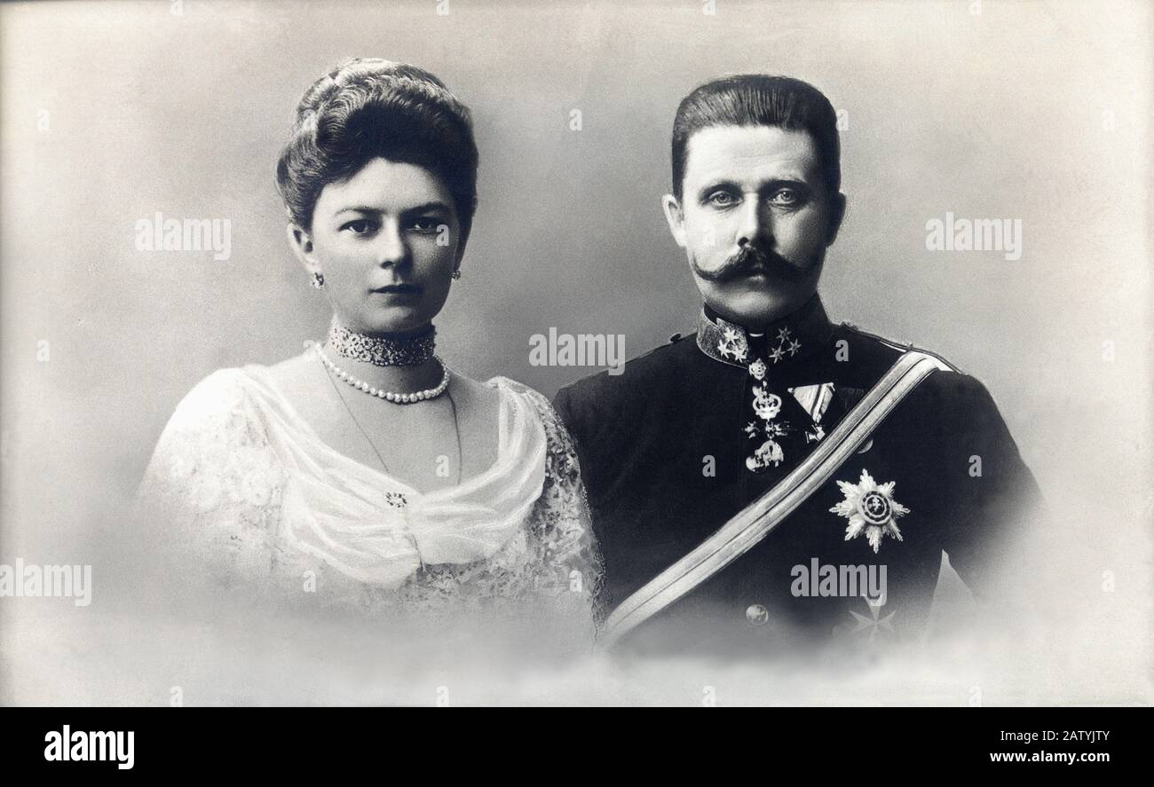 1905 c : le Erzherzog ( Prince héritier ) L'archiduc FRANZ FERDINAND ABSBURG Von Osterreich d'ESTE ( Graz 1863 - Sarajevo 28 juin 1914 ) Avec la femme SOPHIA Banque D'Images