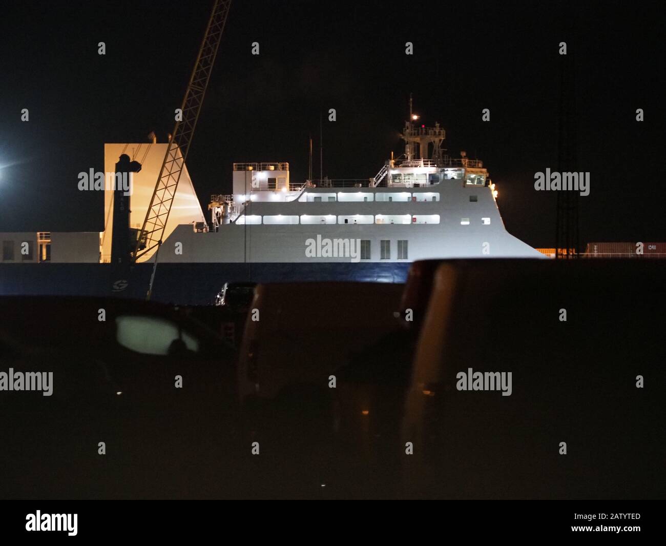 Sheerness, Kent, Royaume-Uni. 5 février 2020. Ce soir, le bateau d'armement saoudien controversé « Bahri Yanbu » s'est amarré au port de Sheerness. Le navire était à l'origine dû au quai d'Anvers il y a quelques jours, puis à Tilbury, mais les deux ont été abandonnés en raison des manifestants. Crédit: James Bell/Alay Live News Banque D'Images