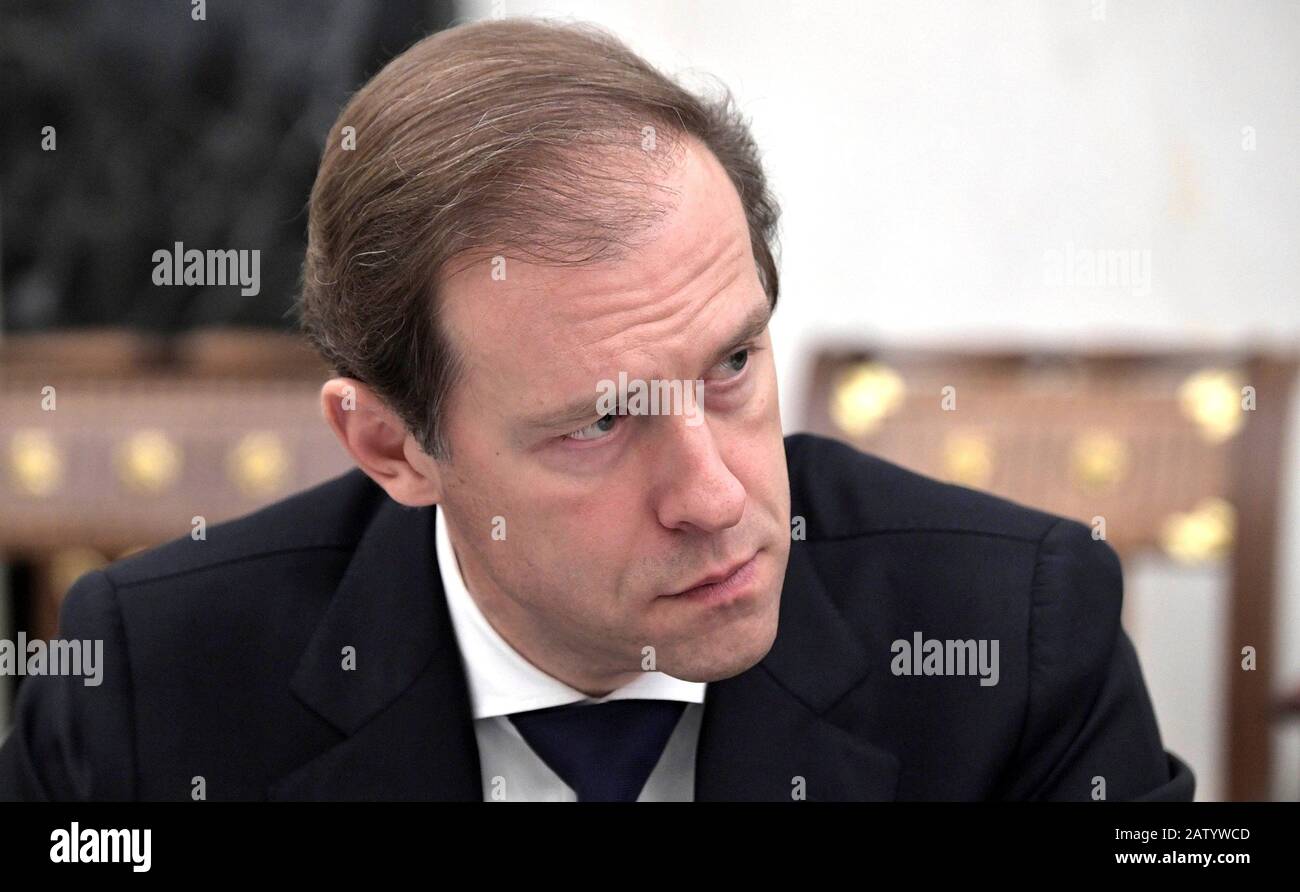 Moscou, Russie. 05 février 2020. Le ministre russe de l'Industrie et du Commerce, Denis Manturov, lors d'une réunion des ministres du Cabinet et des hauts fonctionnaires, présidée par le président Vladimir Poutine au Kremlin le 5 février 2020 à Moscou, en Russie. Crédit: Alexei Nikolsky/Kremlin Pool/Alay Live News Banque D'Images