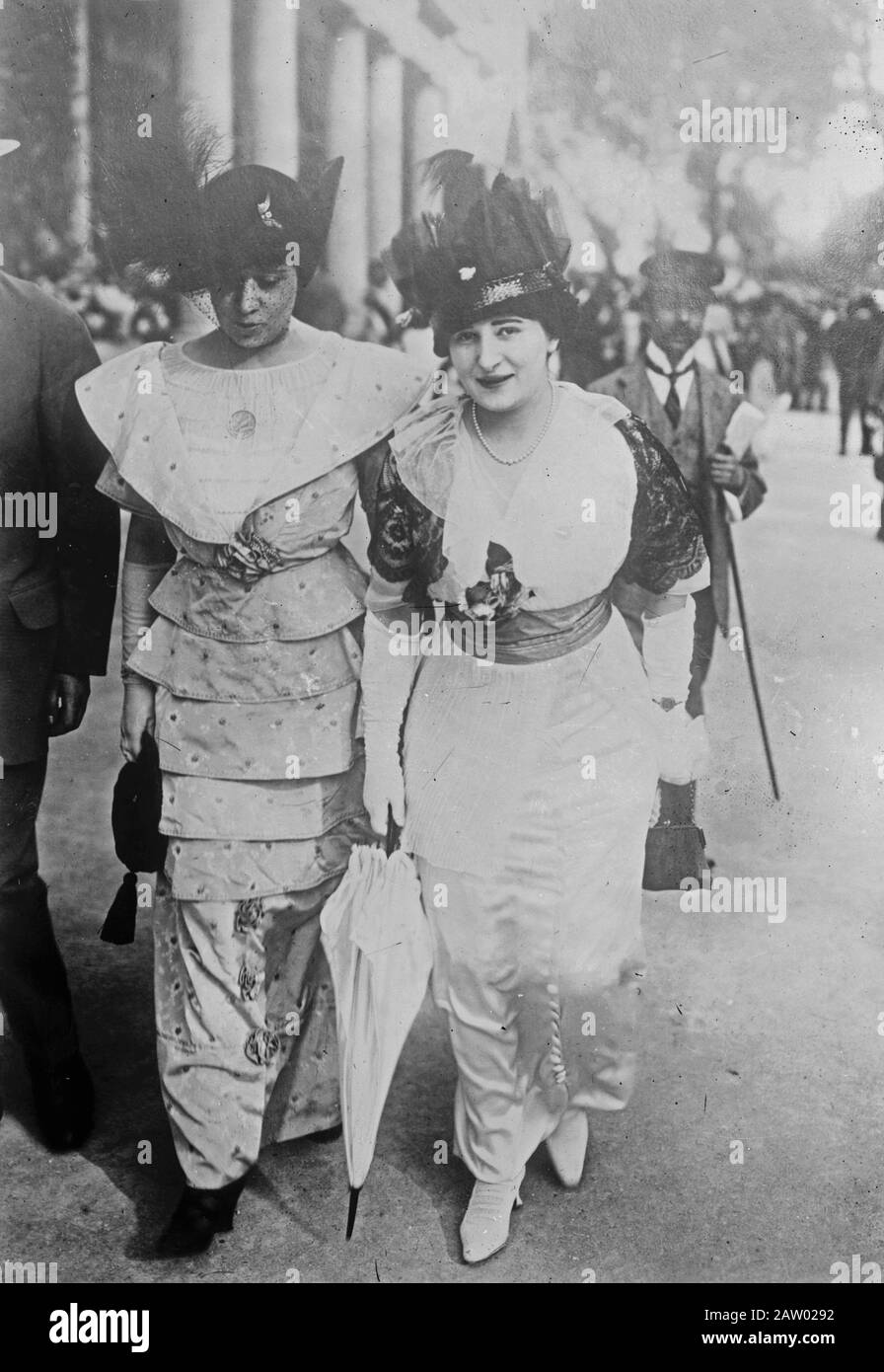 Paris Fashions [entre CA. 1910 et ca. 1915] Banque D'Images