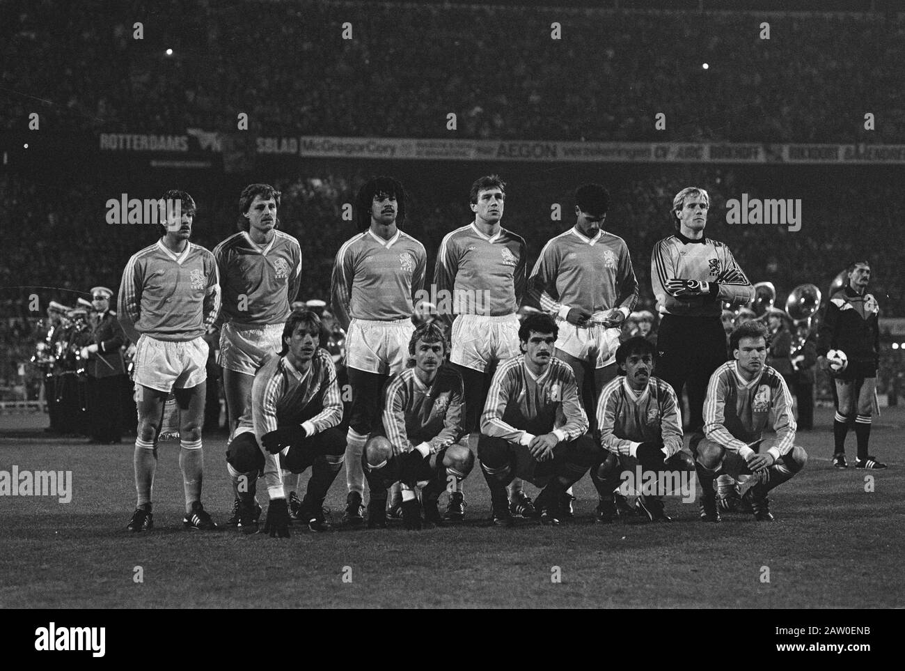 Pays-Bas contre la Belgique (Rotterdam) 2-1 qualificatif de coupe du monde; elftalfoto Pays-Bas Date : 20 novembre 1985 lieu : Rotterdam, Pays-Bas mots clés : sport, football Banque D'Images