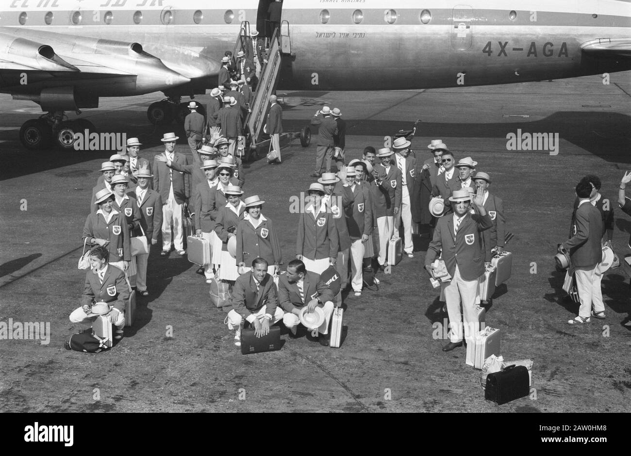 La délégation néerlandaise part pour Maccabia. Formulaires d'équipe M Date : le 23 août 1961 mots clés : labour Nom De La Personne : Maccabia Banque D'Images