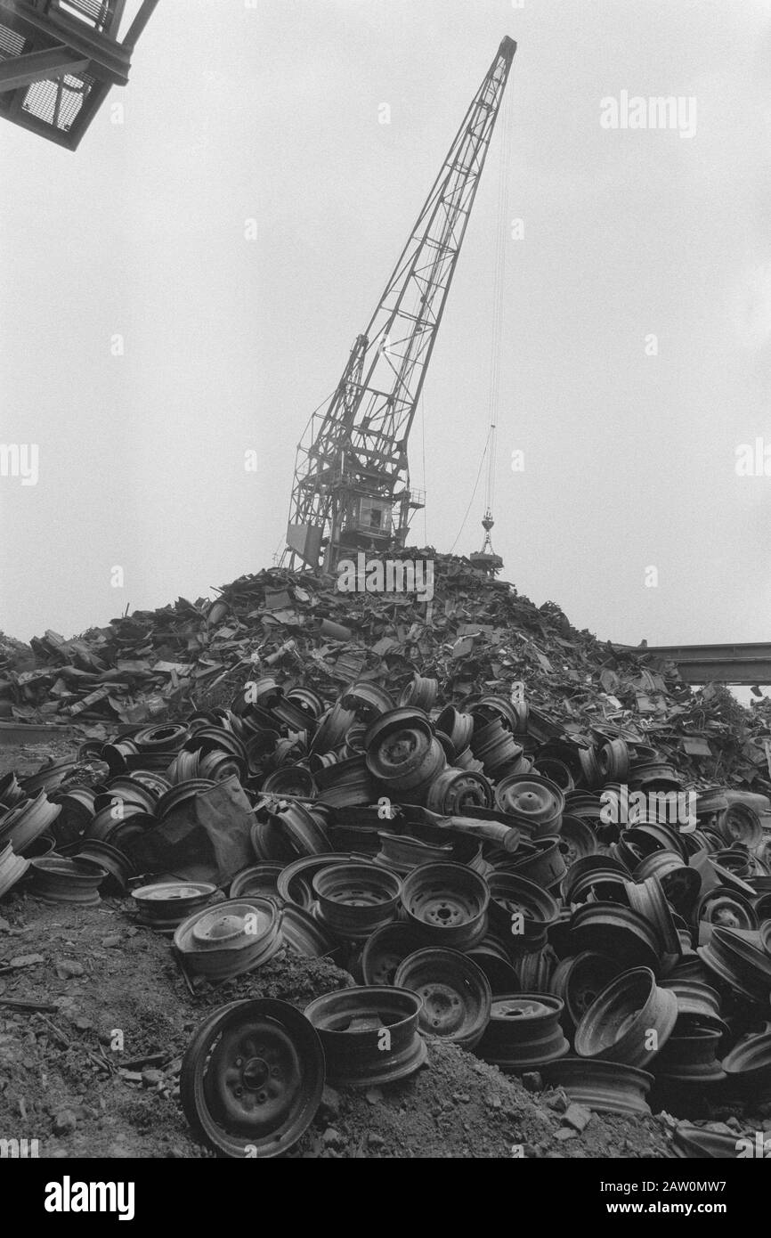 Nedstaal Alblasdam Annotation: Mission The Financial Times Date: 17 Juin 1984 Lieu: Alblasdam, South Holland Nom De L'Institution: Nedstaal Banque D'Images