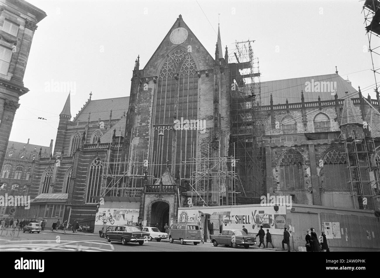 Nouvelle église sur le barrage (extérieur) Date : 22 mars 1967 mots clés : églises Banque D'Images