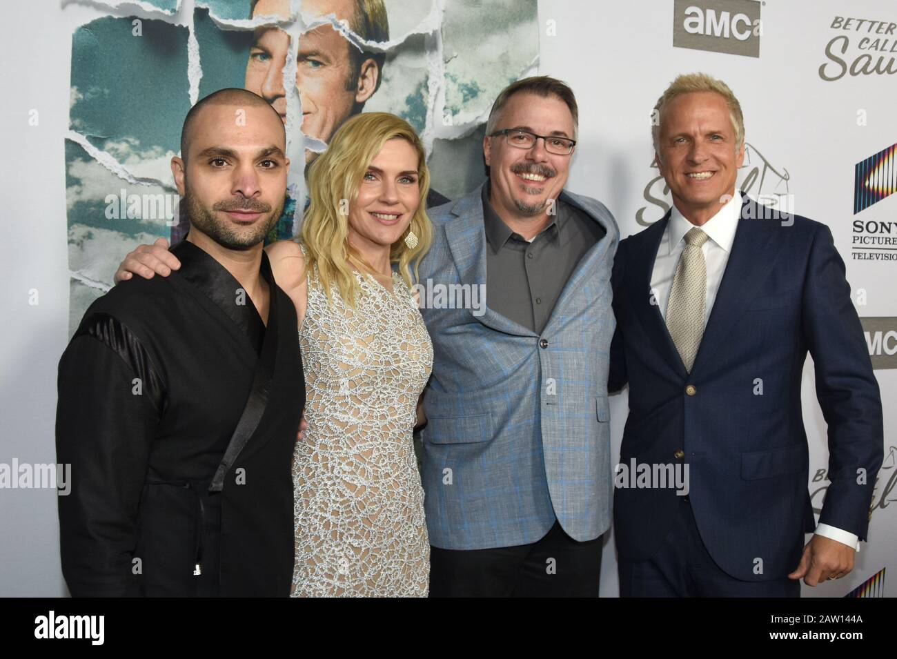Hollywood, Californie, États-Unis le 5 février 2020 (L-R) l'acteur Michael Mando, l'actrice Rhea Seehorn, co-créateur/producteur exécutif Vince Gilligan et l'acteur Patrick Fabian assistent à la première saison Cinq « Better Call Saul » de AMC le 5 février 2020 à ArcLight Cinemas Hollywood, Californie, États-Unis. Photo De Barry King/Alay Live News Banque D'Images