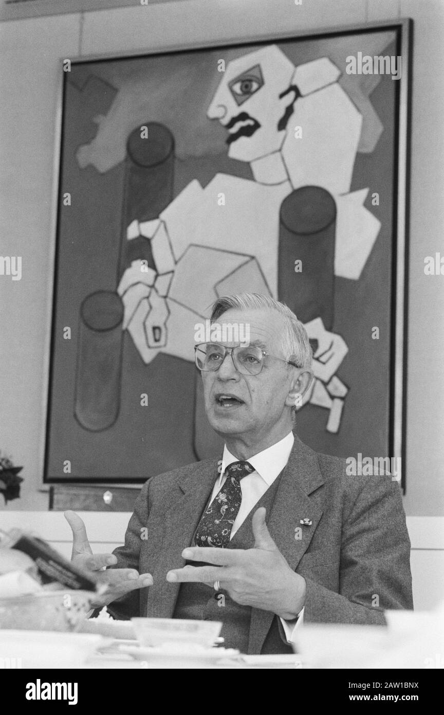 Mission Financial Times; Nelissen Amro Bank Date: 15 Février 1988 Nom De La Personne: Amro Bank Banque D'Images