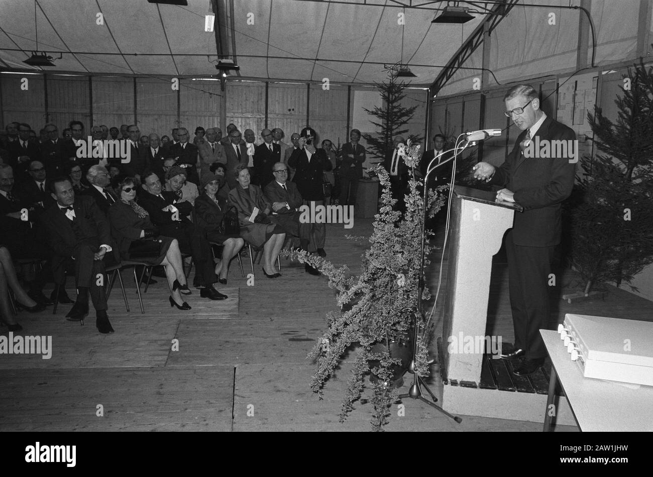 Mission Volkskrant, Japie Bakker (comme il a agi dans un film télévisuel) Date: 11 octobre 1971 Nom De La Personne: Japie Bakker Nom de l'institution: Volkskrant Banque D'Images