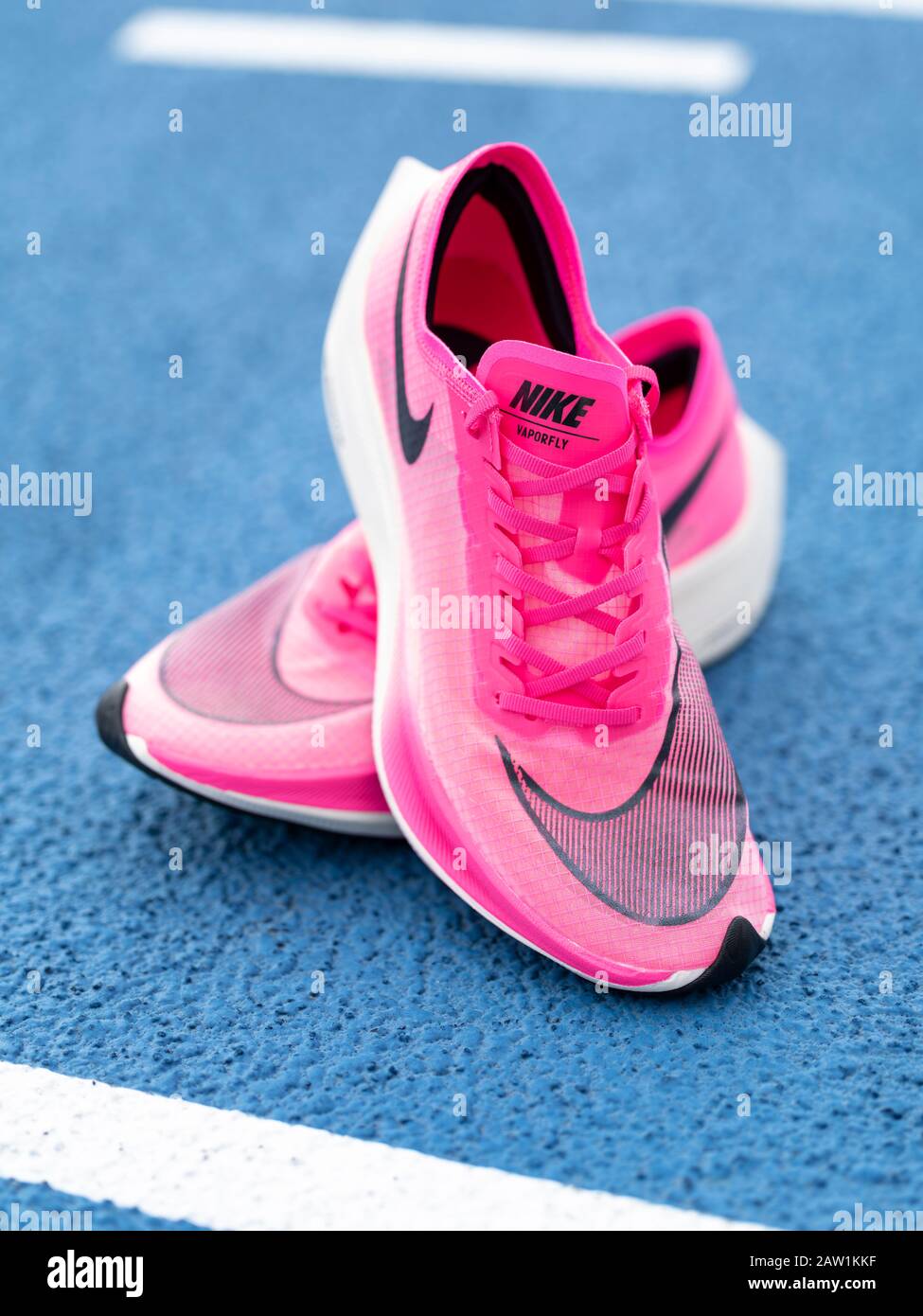 Nike ZoomX Vaporfly Next% – chaussure de course à pied rose (Rose Blast/Guava Ice/Black), sans équivalent carbone Banque D'Images