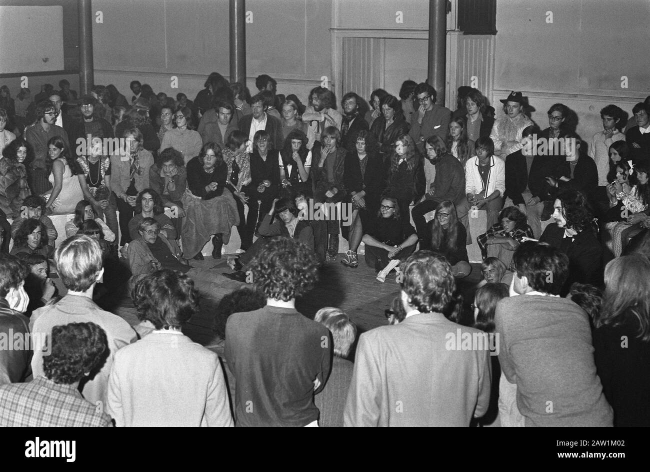 Enseignement public à la jeunesse Paradiso, Amsterdam sur l'avenir de Paradiso: Aperçu Date: 3 septembre 1969 lieu: Amsterdam, Noord-Holland mots clés: CENTRES de jeunes, graphiques institution Nom: Paradiso Banque D'Images