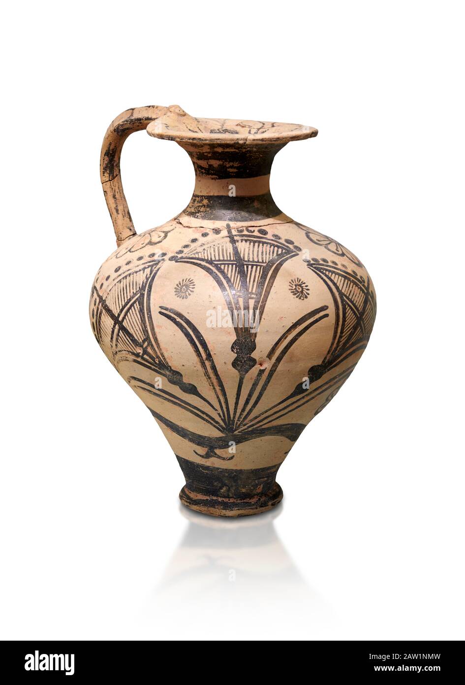 La carafe à la décoration Minoenne décorée de papyrus stylisé, Palaikastro, 1500-1450 av. J.-C.; Musée archéologique d'Héraklion, fond blanc Banque D'Images
