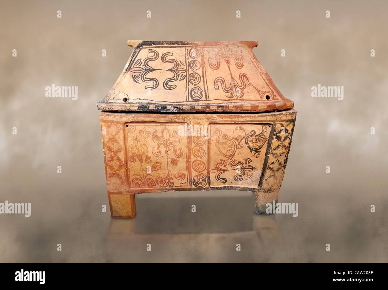 Minoan poterie goyée larnax cercueil avec des décorations d'oiseaux et de papyrus, 1300-1200 av. J.-C., Musée archéologique d'Héraklion. Banque D'Images