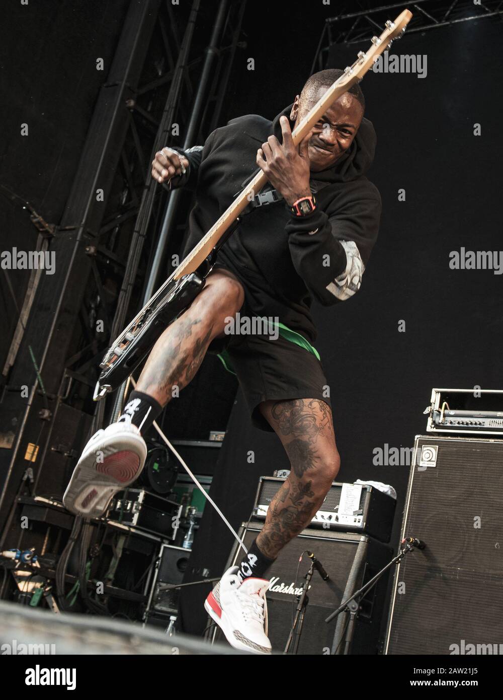 Copenhague, Danemark. 20, 2018. Le groupe américain de punk Hardcore Turnstile organise un concert en direct lors du festival danois de métaux lourds Copenhague 2018. Ici, le bassiste Franz Lyons est vu en direct sur scène. (Crédit Photo: Gonzales Photo - Nikolaj Bransholm). Banque D'Images