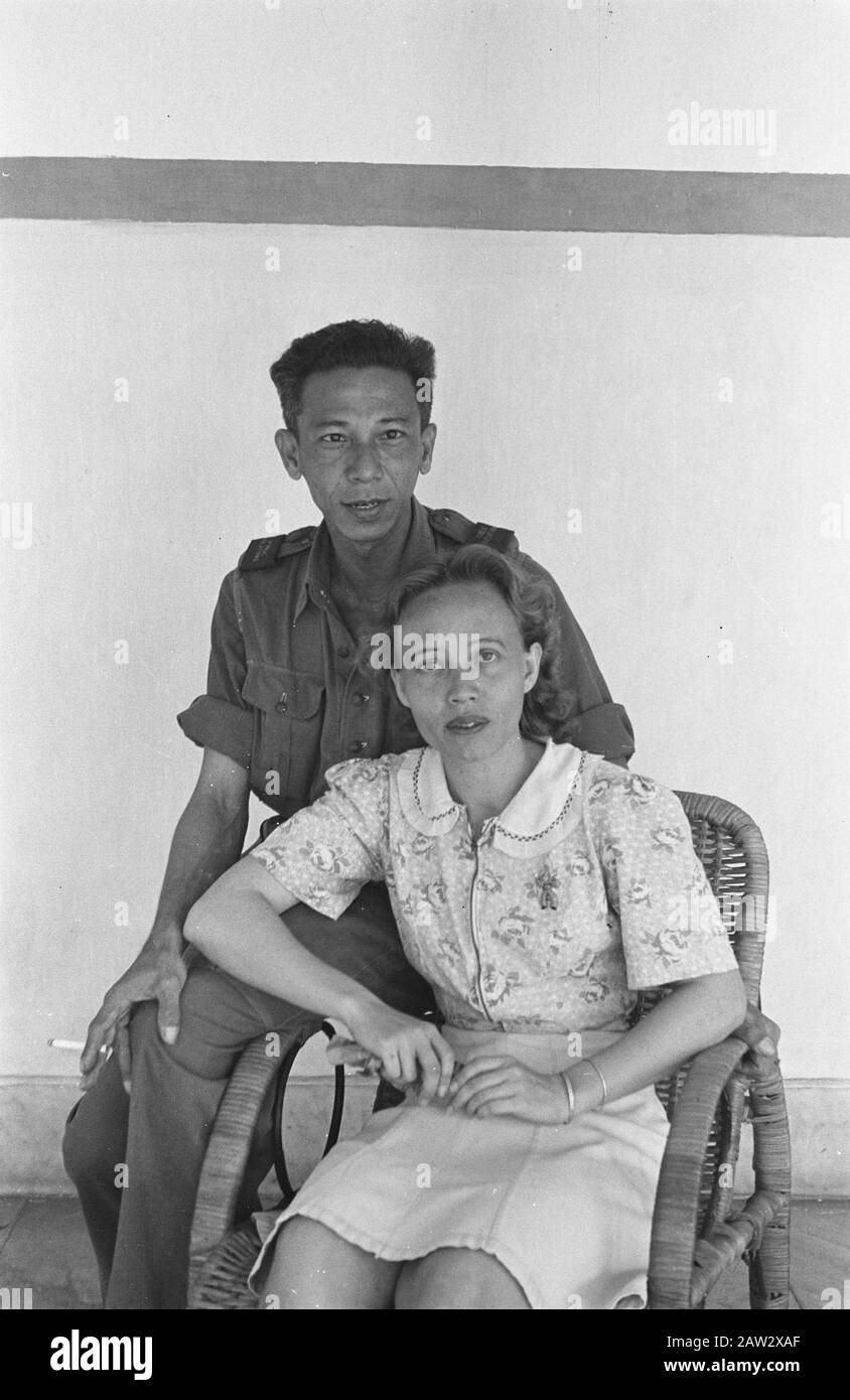 Anschütz / s [Headshot of uniformed men and Women] Date: 1946 lieu: Indes hollandaises de l'est de l'Indonésie Banque D'Images