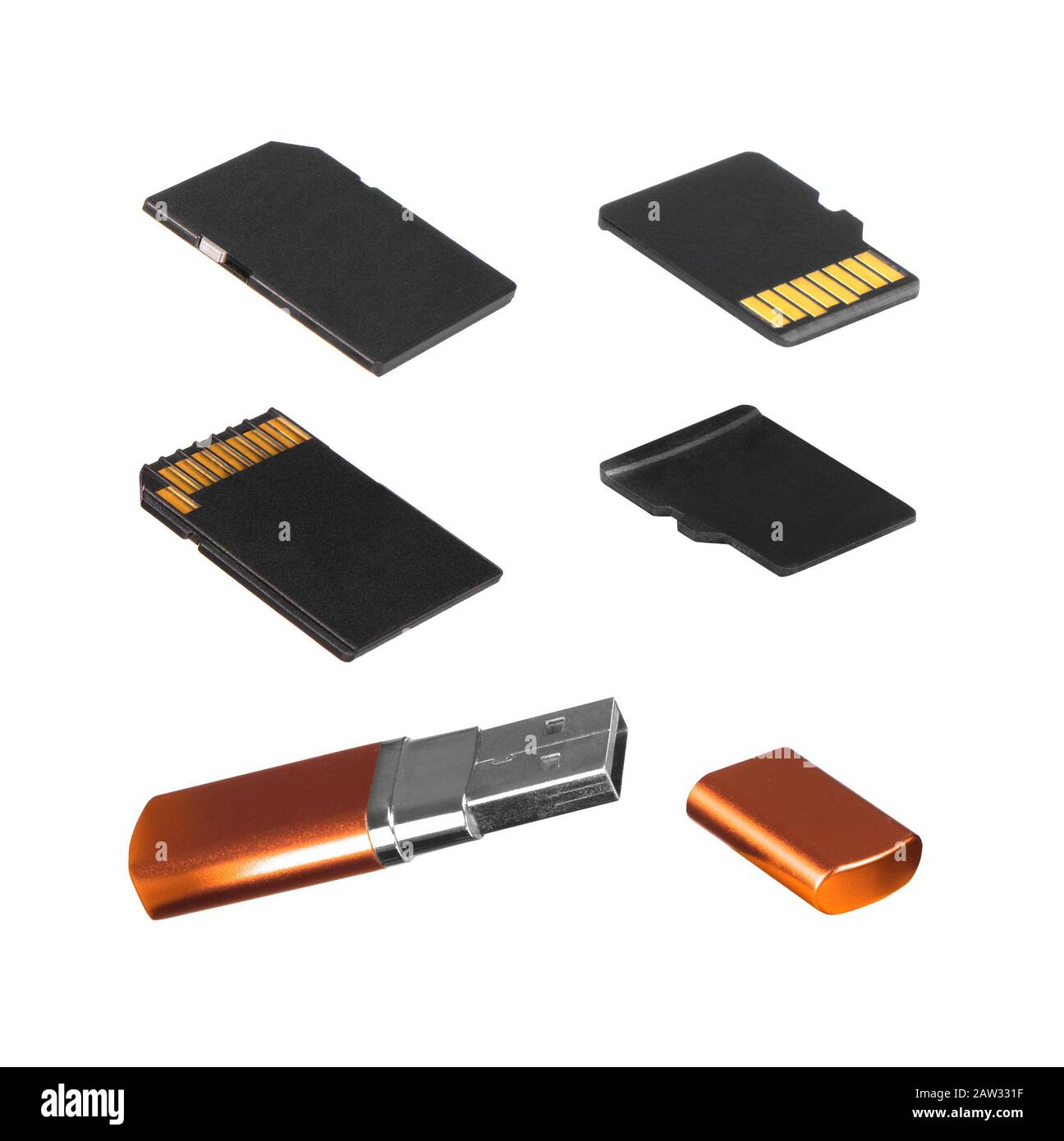 Carte SD , carte mini-SD et lecteur flash sur blanc Banque D'Images