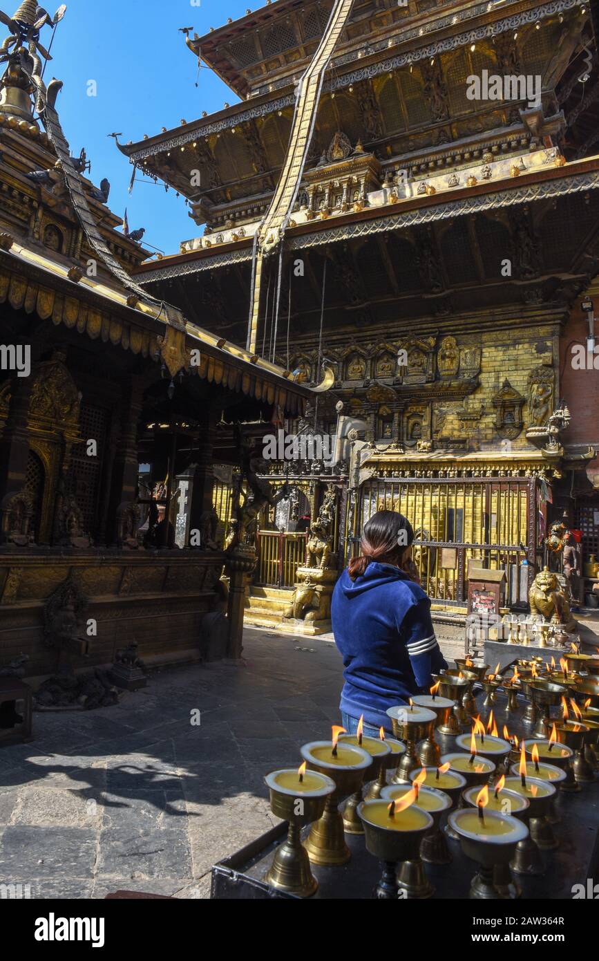 Patan, Népal - 24 janvier 2020: Temple d'or à Patan près de Katmandou, au Népal Banque D'Images