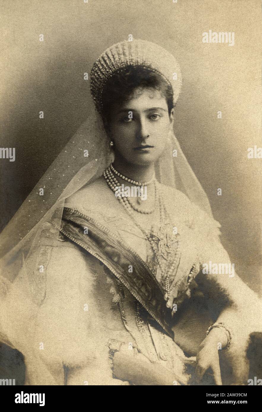 L'impératrice russe Tsarina ALEXANDRA FYODOROVNA ( Feodorovna ) , s'est mariée au tsar Nicolas II de Russie ( 1868–1918 ) ( Nikolay II), le dernier tsar Banque D'Images