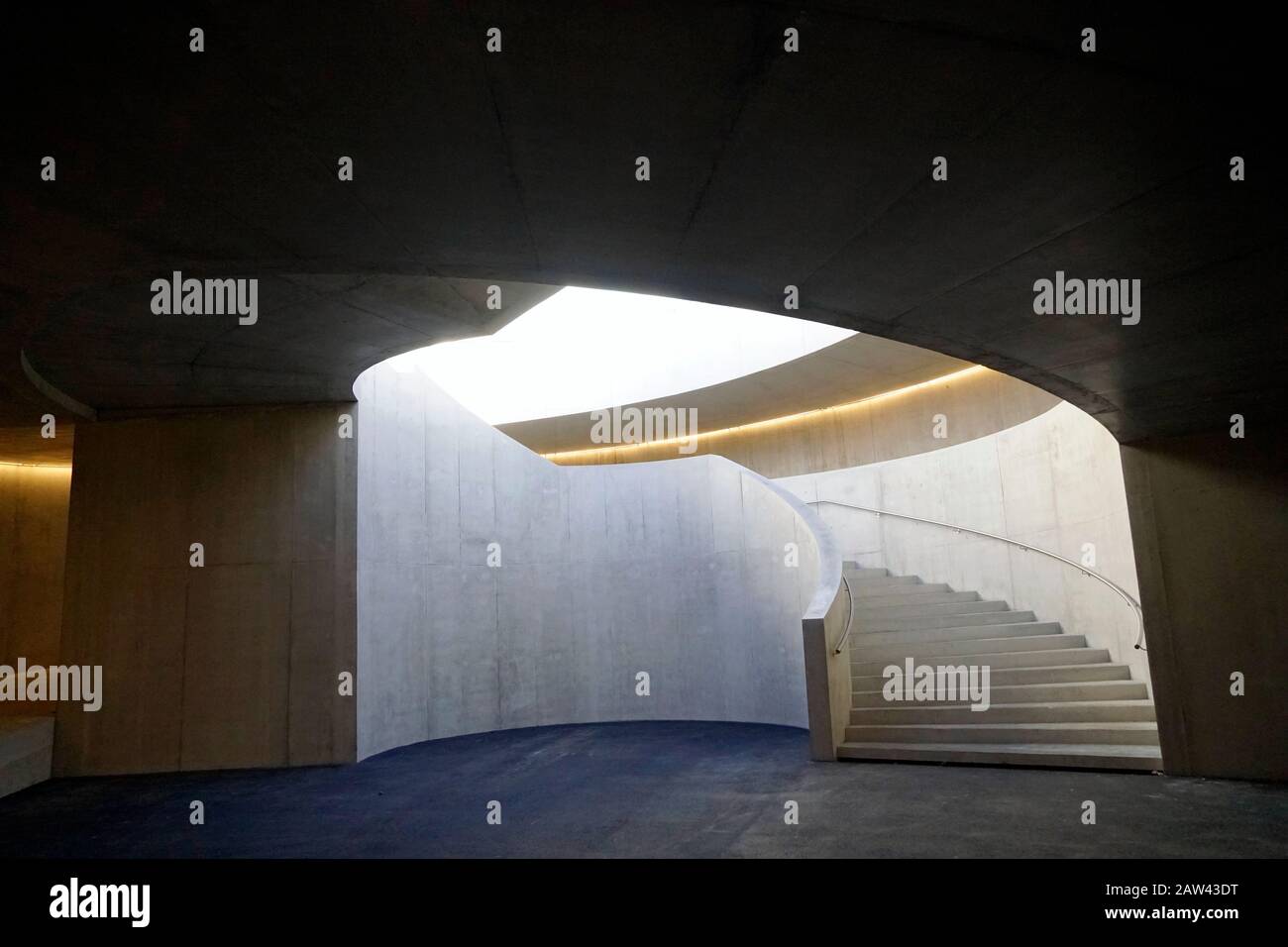 Escalier souterrain menant dans la rue à Lausanne, Suisse Banque D'Images