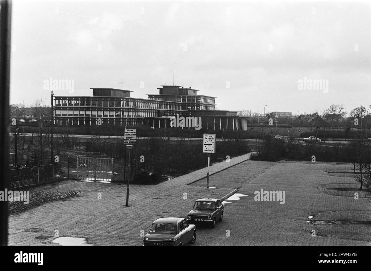 County Hall à Assen occupé par Moluccans; aperçu provincial Date : 13 mars 1978 lieu : Assen mots clés : MAISON de province, profession Banque D'Images