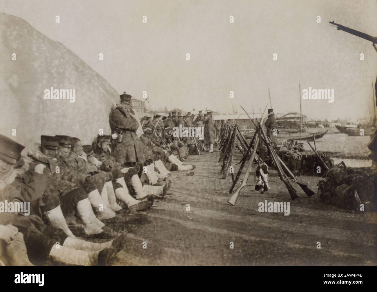 Arrivée De Soldats japonais à la baie de Chemulpo, photo de Robert Lee Dunn, février 1904 Banque D'Images