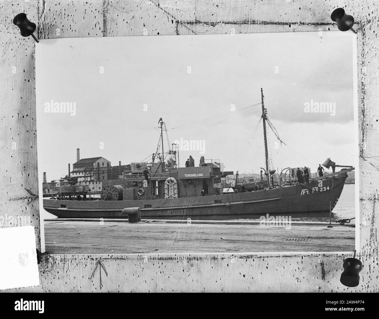 Minesweeper Terschelling de la Marine royale. Extrait de la marine britannique après la guerre Date: Non daté mots clés: Marine, navires Personne Nom: Terschelling institution Nom: Royal Navy Banque D'Images