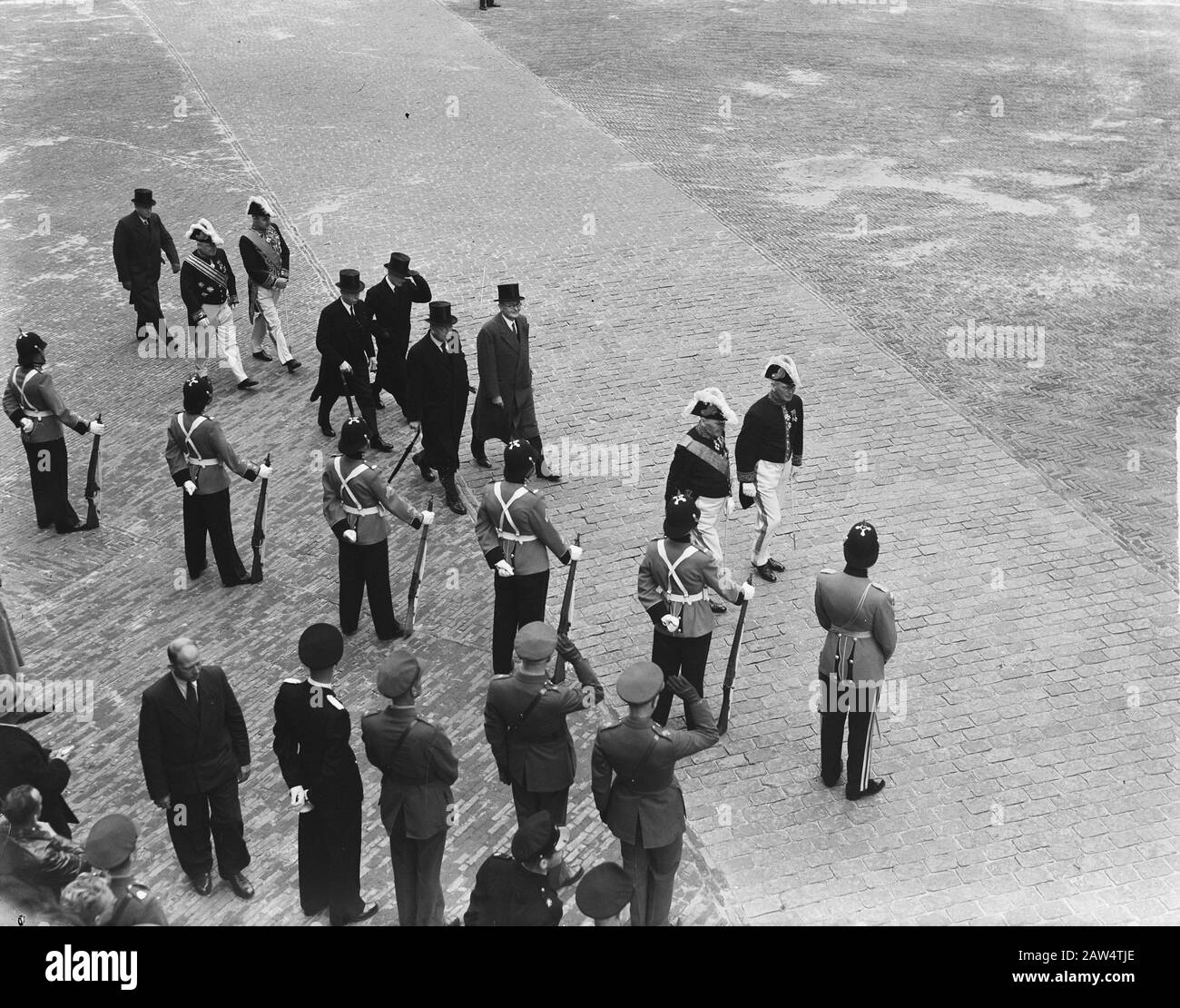 Ouvertures Générales États / Conseil D'Etat Arrive Date: 19 Septembre 1950 Mots Clés: Institution Des Arrivées Nom: Conseil D'Etat Banque D'Images