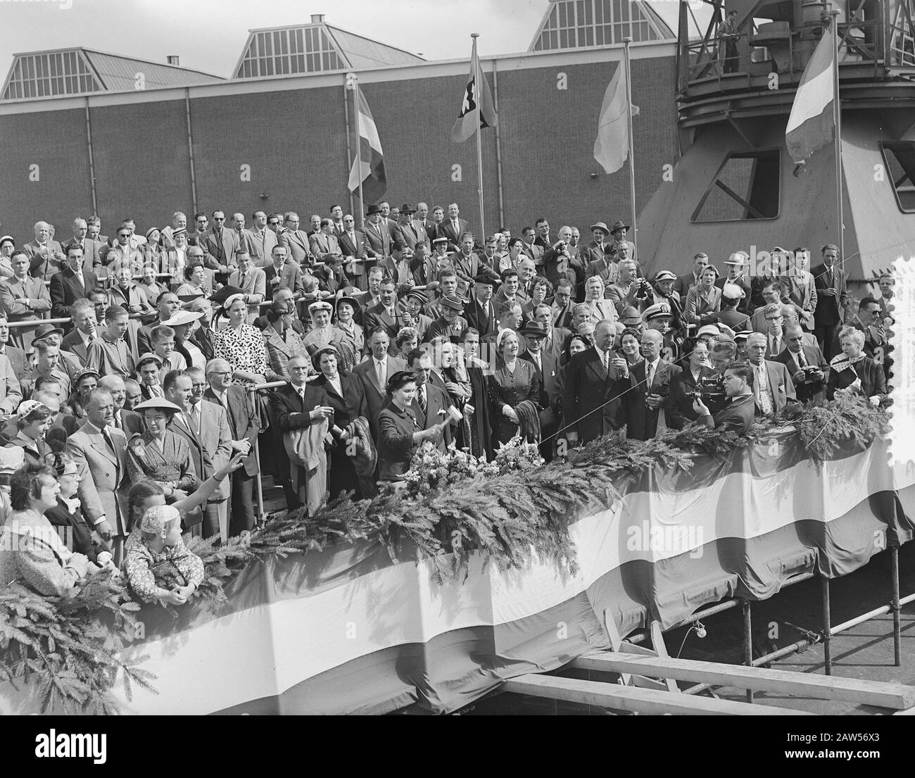 NDSM Launching tanker, Western Gulf Amsterdam Date : 3 septembre 1955 lieu : Amsterdam, Noord-Holland mots clés : lanceurs, pétroliers Nom de l'établissement : NDSM Banque D'Images