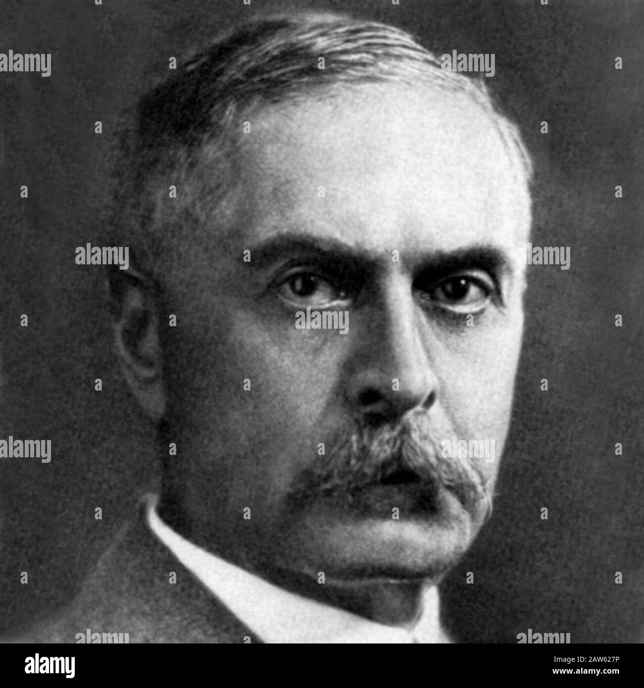 1930 Ca , États-Unis : le biologiste et médecin américain né en autriche, Karl Landsteiner ( 1868 – 1943 ). Il est noté pour avoir d'abord distingué Banque D'Images