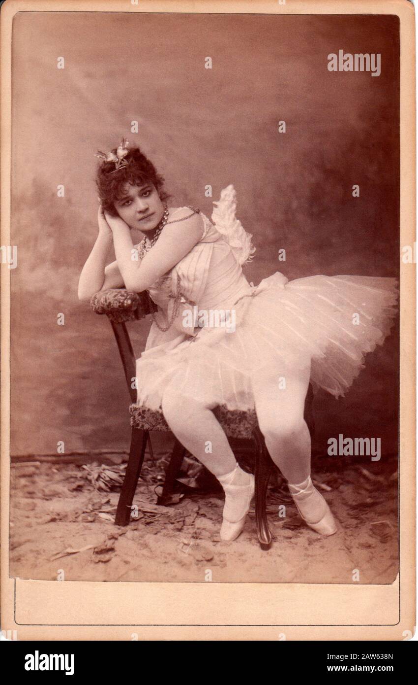 1885 CA , NEW YORK , Etats-Unis : La ballerine italienne EMMA BESSONE , de LA SCALA de Milan , lors d'un tournée aux Etats-Unis comme protagoniste du ballet Banque D'Images