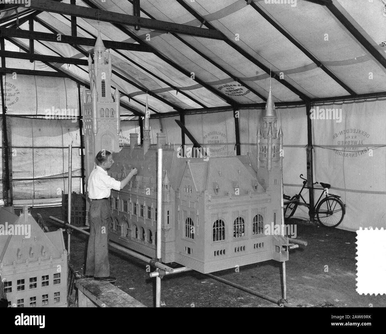 Palais De Paix Miniature Madurodam Date : 5 Août 1952 Mots Clés : Établissement Miniature Nom : Palais De La Paix Banque D'Images