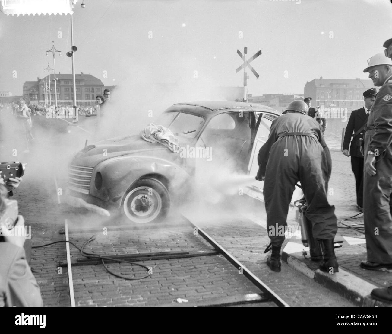Démonstration De Sauvetage À Scheveningen Date : 12 Septembre 1959 Lieu : Scheveningen, Zuid-Holland Mots Clés : Démonstrations De Sauvetage Banque D'Images
