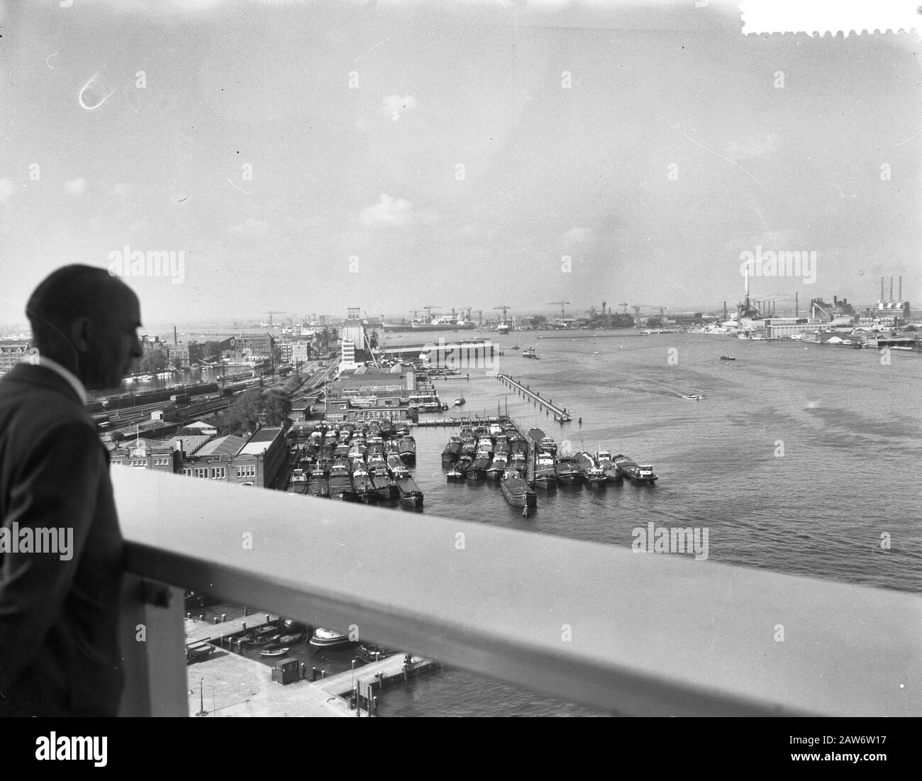 Commentaires d'Amsterdam du bâtiment du port Date: 13 septembre 1960 lieu: Amsterdam, Noord-Holland mots clés: Déclarations Banque D'Images
