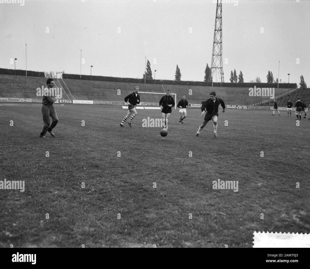 Formation finale équipe néerlandaise Date: 25 avril 1961 mots clés: Équipes, sports, football Banque D'Images