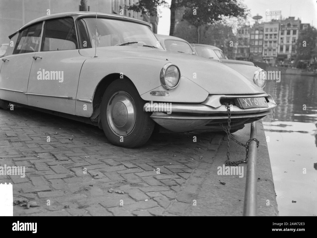 Mission Telegraph: Voiture Avec Chaîne Date: 25 Septembre 1961 Mots Clés: Autos Institution Nom: Telegraph Banque D'Images
