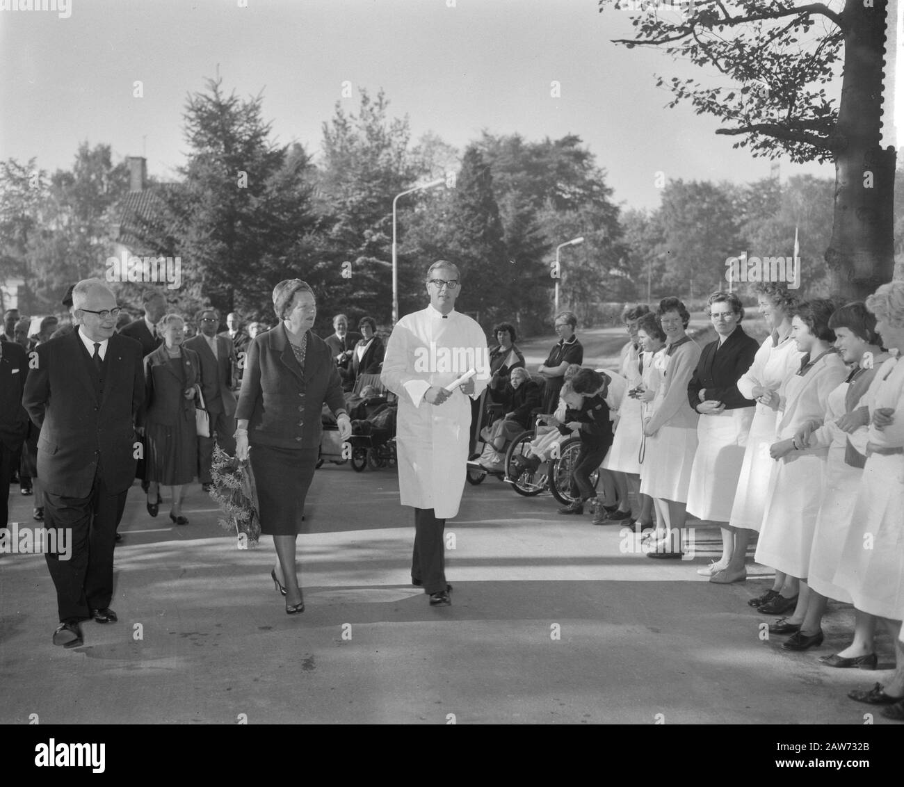 La reine Juliana visite la Fondation Johanna Date : 22 octobre 1961 Nom De La Personne : la Fondation Johanna, Juliana, Queen Banque D'Images