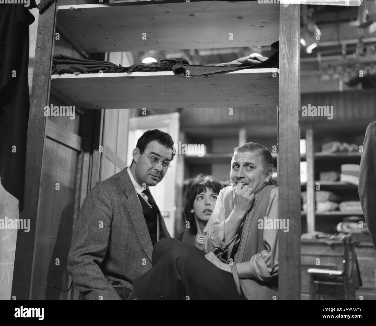 NCRV Comedy He Me bevobbeld Well; Leen jongewaard, French Koppers et Ria Vroemen Date: 4 avril 1962 Nom De La Personne: Jongewaard, Leen, Koppers, French, Vroemen, Ria Nom de l'institution: NCRV Banque D'Images