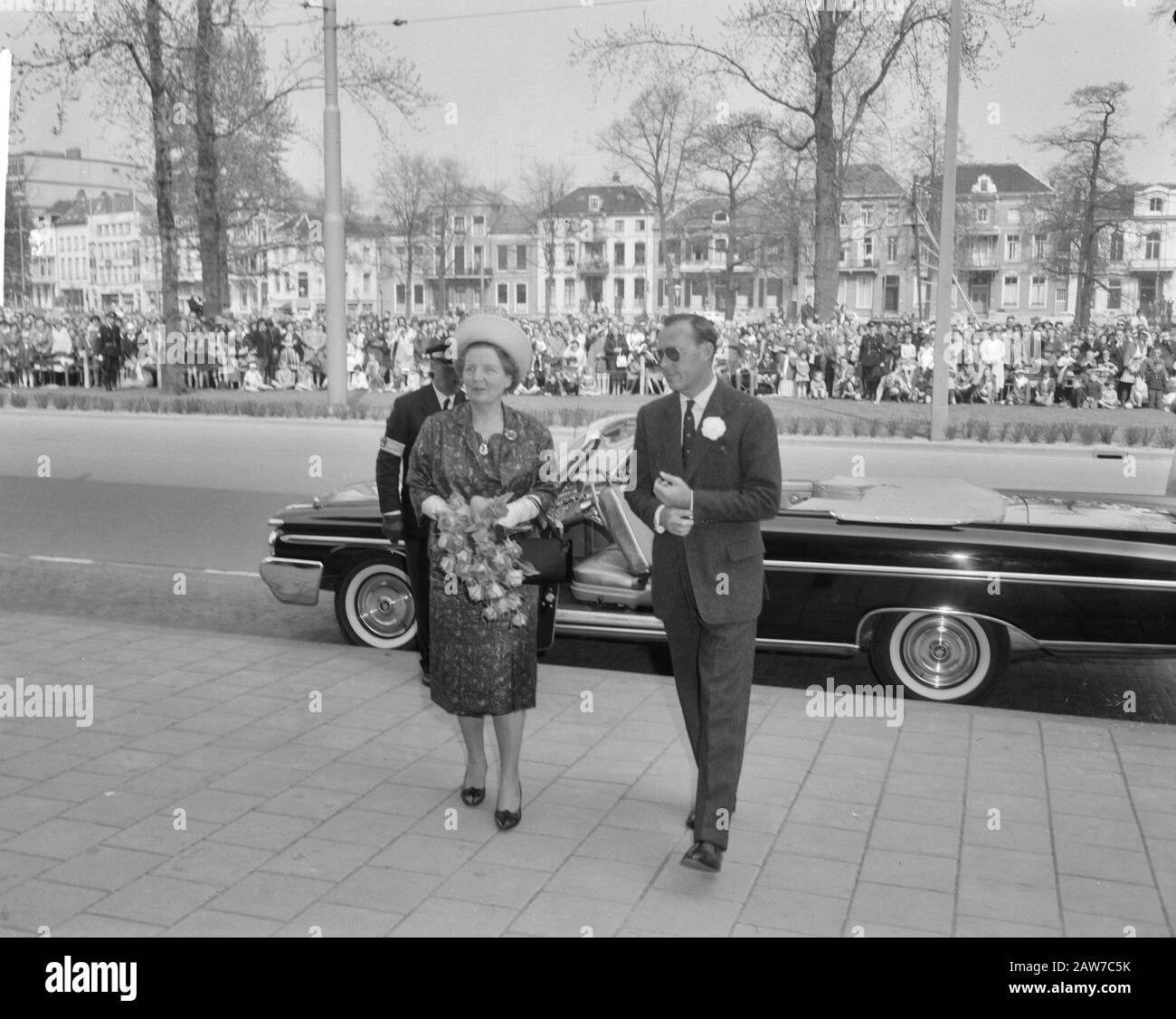 Famille Royale En Visite À Arnhem Date: 5 Mai 1962 Lieu: Arnhem Mots Clés: Visite, Famille Royale Banque D'Images