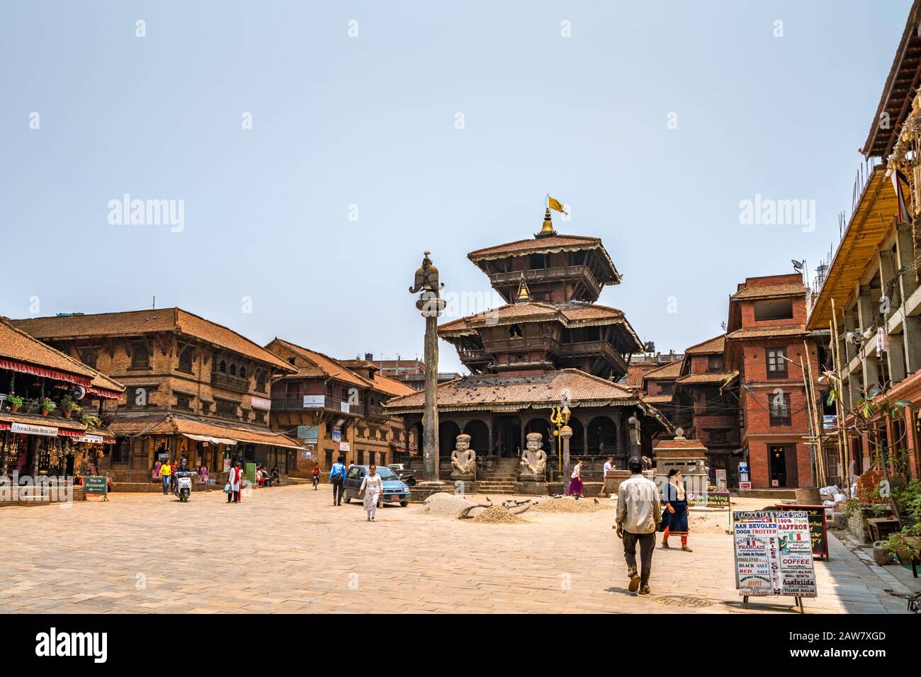 Temple de Dattatreya de trois étages, construit en 1427 à partir de bois d'un seul arbre. Bhaktapur, Vallée De Katmandou, Népal Banque D'Images