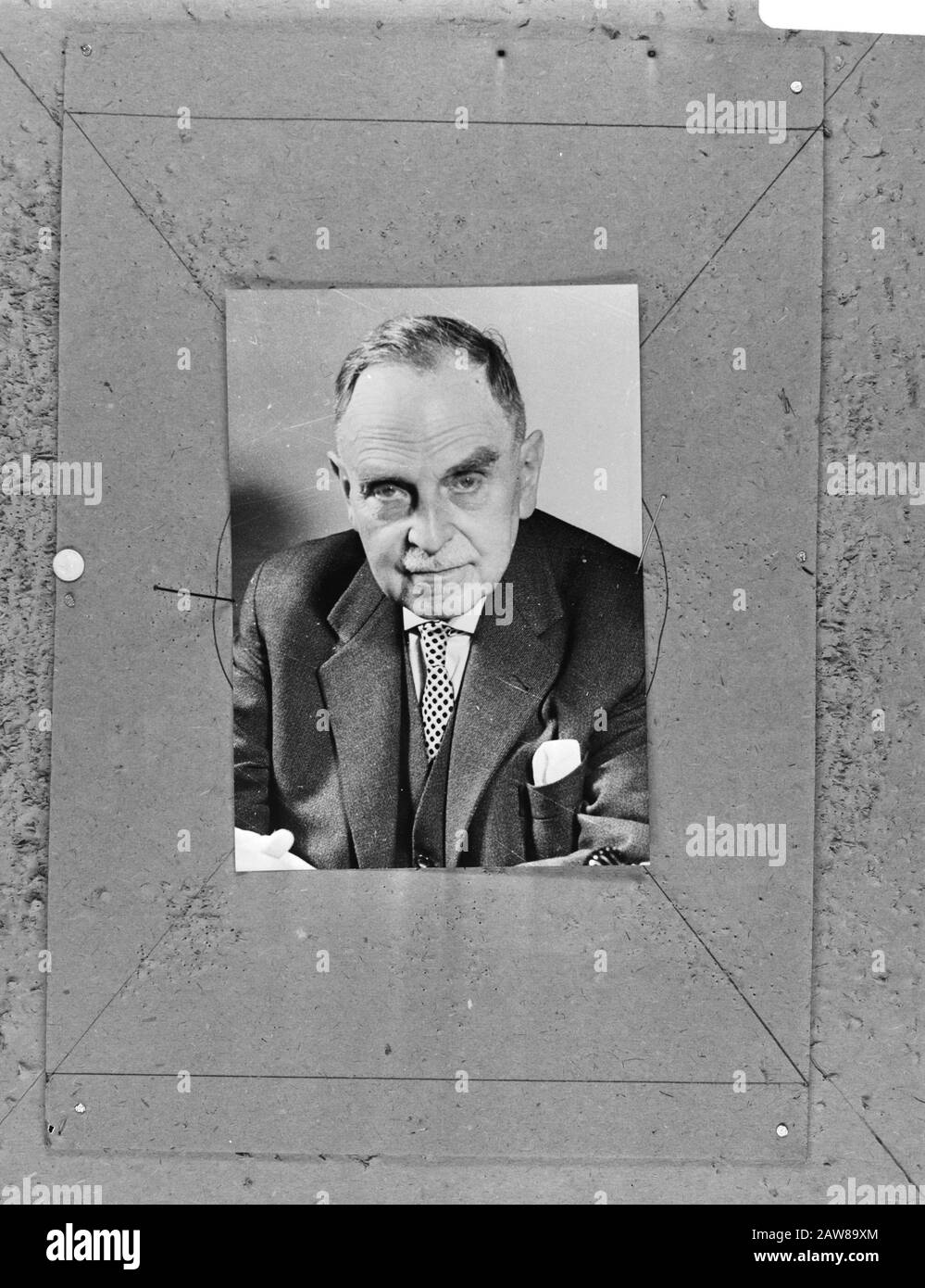 M. Otto Hahn (1879-1968), découvreur de la fission nucléaire. Prix Nobel de chimie 1944 Annotation: Repro Negative Date: 16 avril 1970 lieu: Autriche mots clés: Prix Nobel de chimie, physiciens nucléaires, portraits Nom De La Personne: Hahn, Otto Banque D'Images