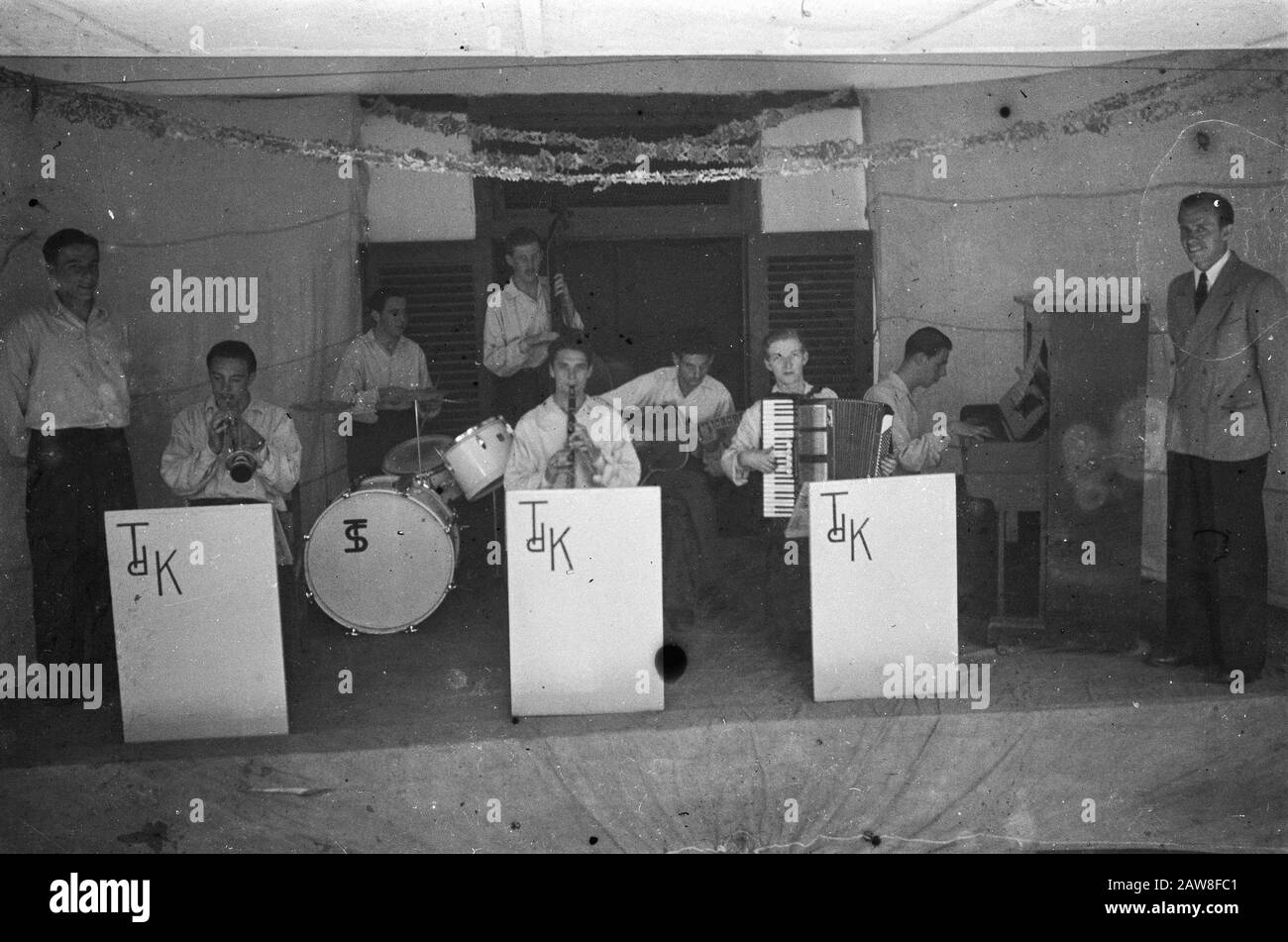 Groupe De Musique Tdk Date: Mai 1949 Lieu: Indonésie Hollandais East Indies Banque D'Images