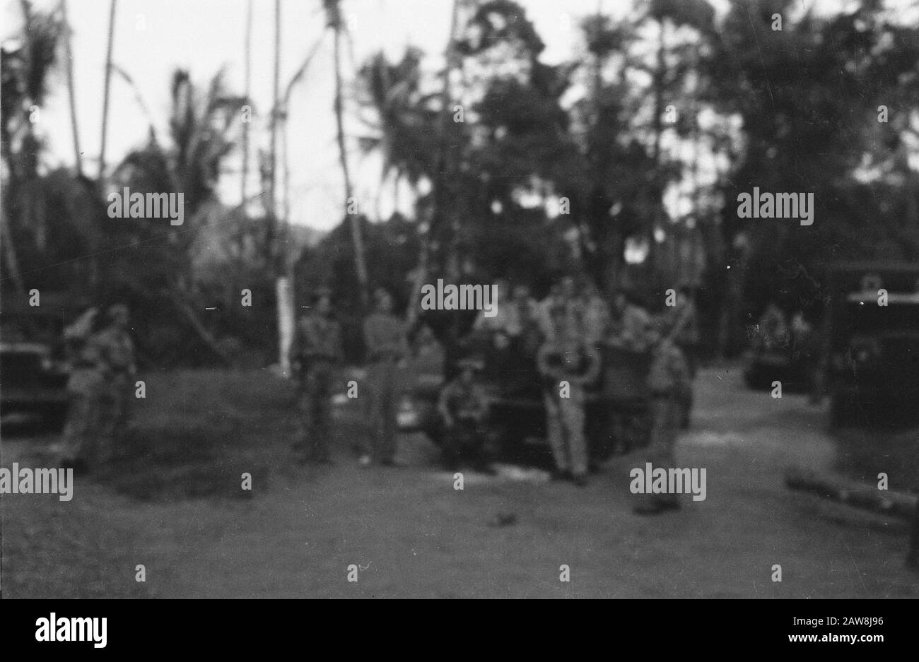 Padang action [flou. Une unité militaire pose] Date : 3 août 1947 lieu : Indonésie, Antilles orientales néerlandaises, Padang, Sumatra Banque D'Images