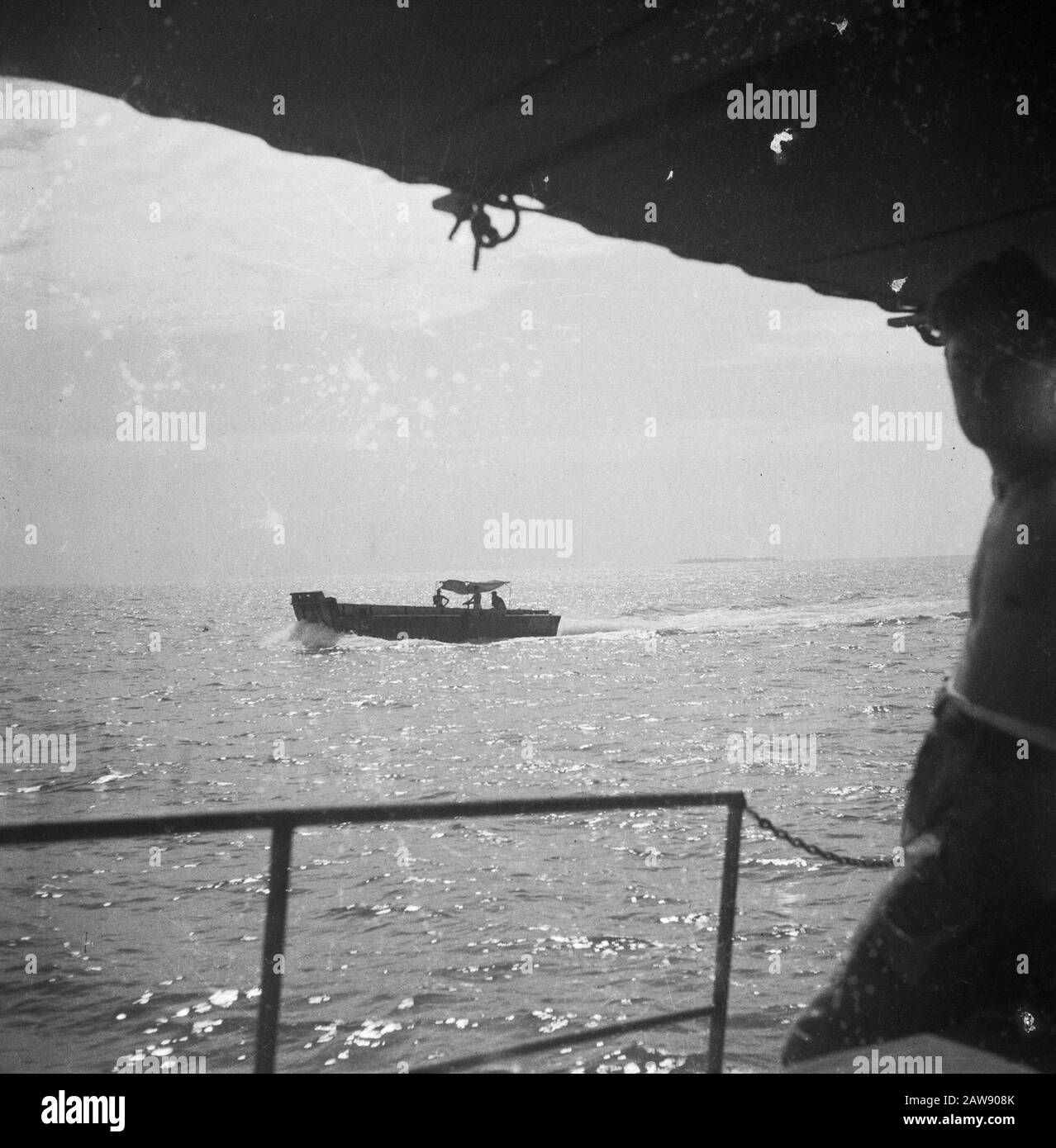 [Embarcation d'atterrissage capturée à partir d'un navire] Date: 01/01/1947 lieu: Indonésie Hollandais East Indies Banque D'Images