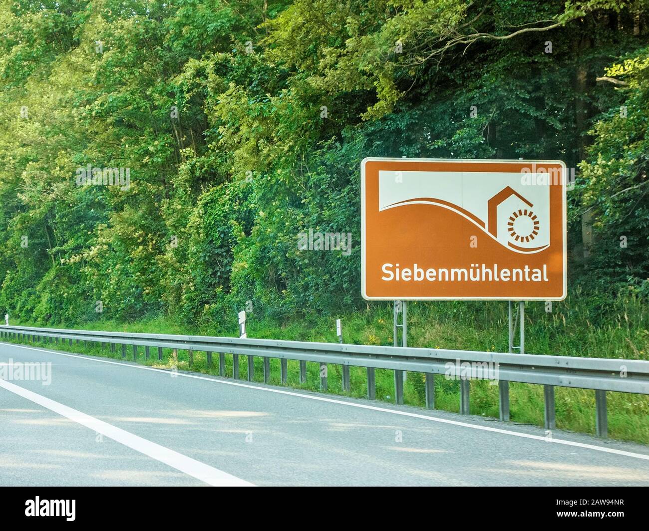 Panneau de route vallée 'Siebmuhlental' à l'autoroute, autobahn allemand Banque D'Images